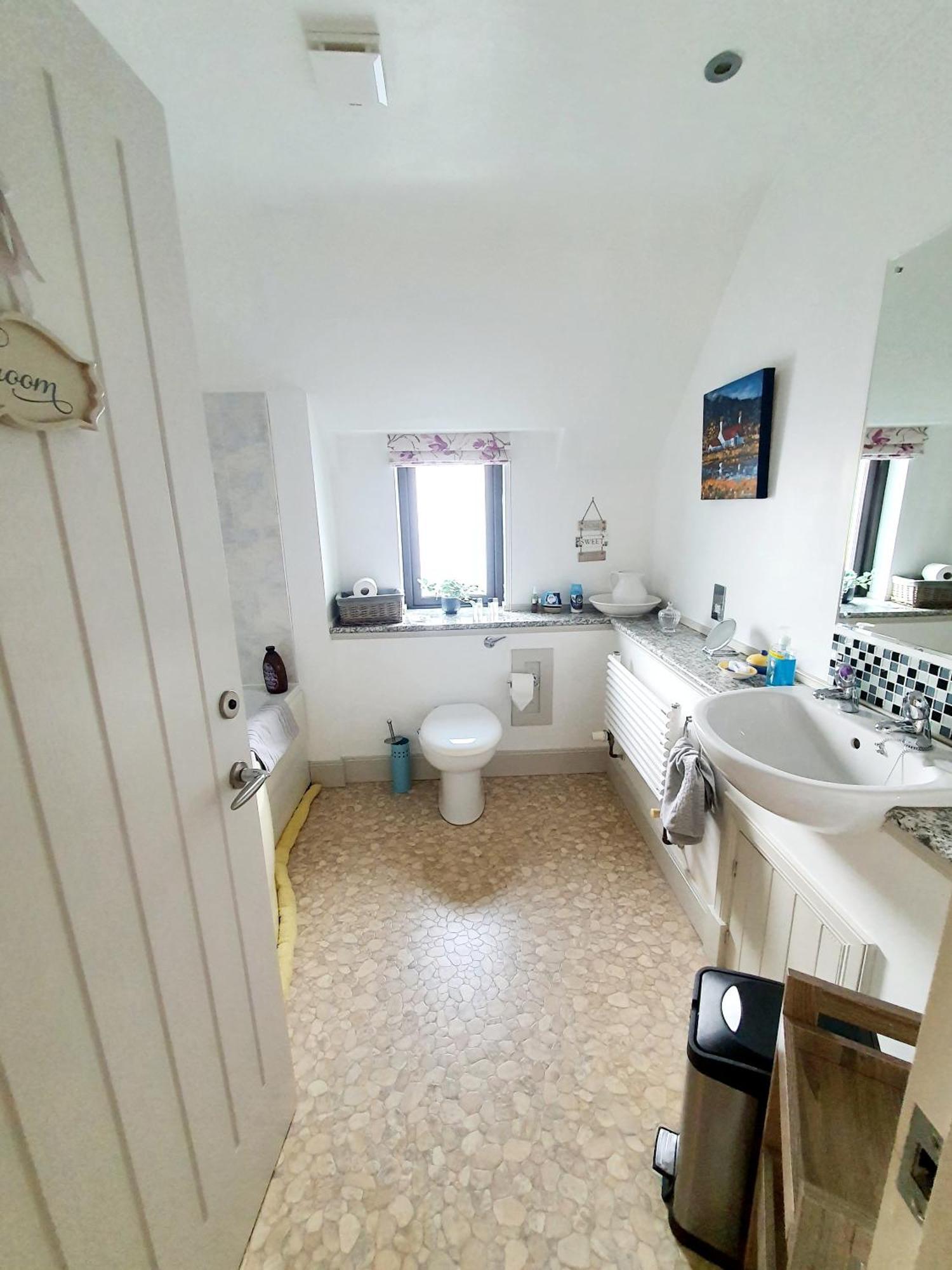 Lindas Retreats Self Catering Accommodation 1 Bedroom Cottage Or 3 Bedroom House Tomintoul Eksteriør billede